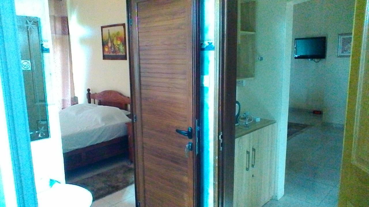 Luxor Residence Guesthouse Бель Мар Экстерьер фото